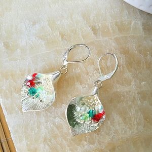 Calla Lily Dangle Crystals Earrings NWT